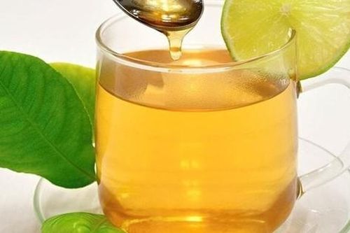 Thức uống giải độc hỗ trợ trị mụn