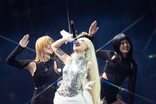 'Sao Concert' đầu tiên khép lại đầy ấn tượng với phần trình diễn của dàn ca sĩ trẻ