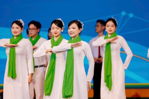 Học viện Nông nghiệp tạm dừng quy định bắt buộc sinh viên tham gia CLB