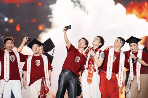 'Gai home' concert: Khép lại hành trình rực rỡ của 'Anh trai vượt ngàn chông gai' 2024