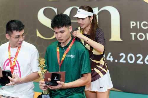 Trịnh Linh Giang và doanh nhân Phạm Ngọc Phúc vô địch kịch tính