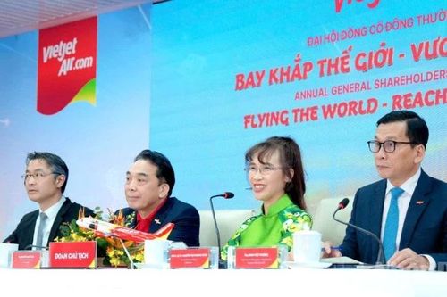 Chia cổ tức 30%, tiếp tục mở rộng mạng bay, thu hút đầu tư quốc tế