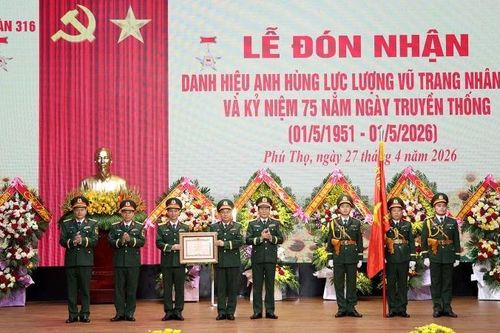 Sư đoàn 316 đón nhận danh hiệu Anh hùng Lực lượng vũ trang nhân dân lần thứ hai