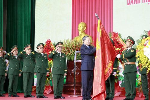 Quân khu 5 phải phát huy thật tốt vai trò nòng cốt trong xây dựng nền quốc phòng toàn dân