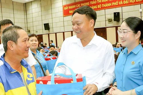 Tạo chuyển biến về chất lượng nguồn nhân lực và hiệu quả sản xuất