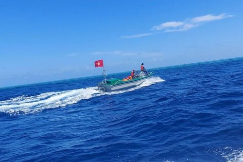 Cảm thụ văn học: Hòa quyện kỳ diệu cùng tình yêu Tổ quốc