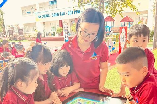 Khi AI 'gõ cửa' trường mầm non Quảng Ninh