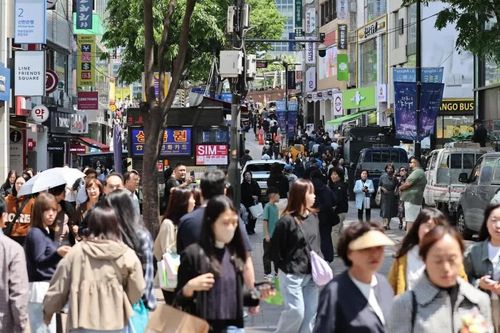 Bất ổn kinh tế kéo dài, Hàn Quốc đẩy mạnh hỗ trợ tiền mặt cho người dân