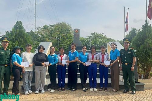 Ấm tình quân dân nơi biên giới An Giang