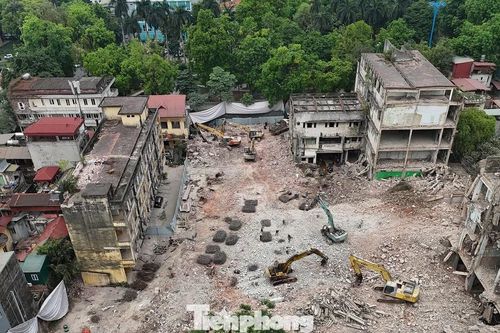 Tháo dỡ 'tổ hợp từng là khu vui chơi Zone 9' để mở rộng Nhà tang lễ quốc gia