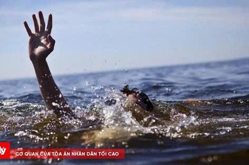 Hai cháu bé tử vong khi tắm suối gần nhà