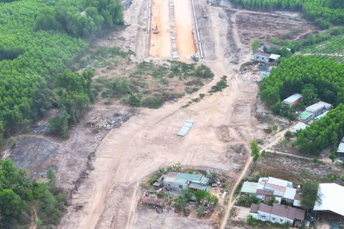 'Nút thắt' cản tiến độ tuyến đường kết nối sân bay Long Thành
