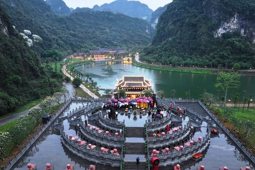 Tái hiện lễ tế trời hơn 1.000 năm trước của vua Đinh ở Ninh Bình