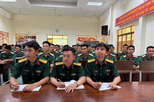 VKS Quân sự Khu vực 71 tổ chức tuyên truyền, phổ biến pháp luật tại Tiểu đoàn 3