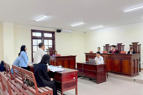 Tòa sơ thẩm đồng thuận với Viện kiểm sát bảo vệ quyền lợi hợp pháp của khách hàng