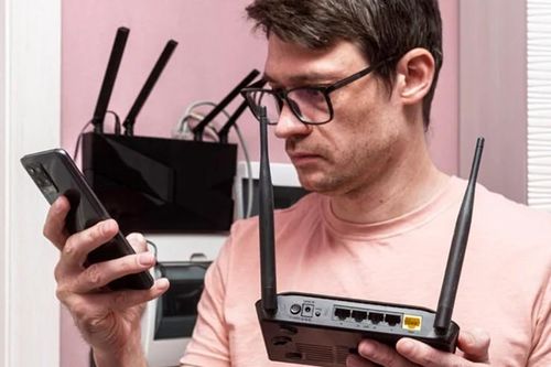Cách đặt ăng-ten của modem/router giúp vào mạng Internet nhanh hơn