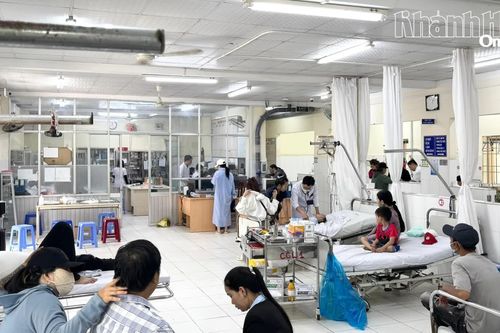 Khám, điều trị cho hơn 700 ca trong 3 ngày nghỉ lễ Giỗ Tổ Hùng Vương