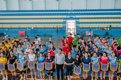 12 câu lạc bộ khu vực Phan Thiết tham gia Giải Bóng chuyền hơi nam - nữ lần thứ I năm 2026