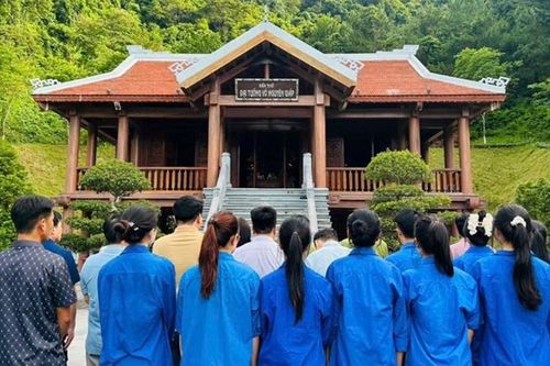 Di tích lịch sử và Đền thờ Đại tướng Võ Nguyên Giáp ở tỉnh Sơn La