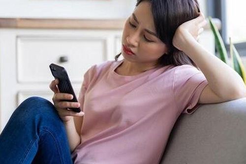 4 ' tuyệt chiêu' nhận biết dấu hiệu ngoại tình giấu kín trên điện thoại