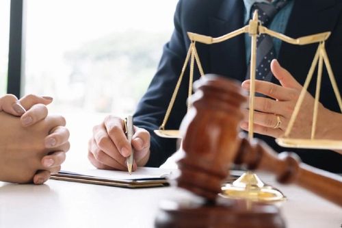 Trao thêm thẩm quyền xử phạt luật sư cho cấp xã: Cần hướng dẫn rõ ràng để tránh vượt quyền