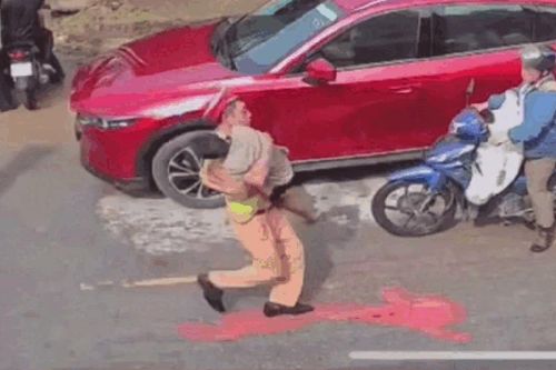 Lai Châu: Tận dụng 'thời gian vàng', CSGT kịp thời cứu sống cháu bé bị điện giật tại lễ hội