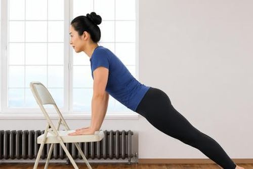 5 bài tập ngồi giúp giảm mỡ bụng, tăng cường sức mạnh cơ lõi