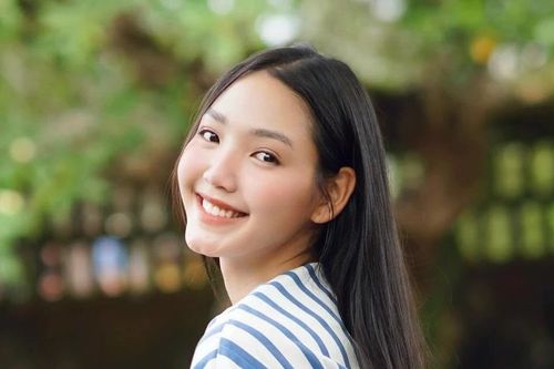 'Tân binh khủng long' của phim Việt: Đóng phim nào thu về trăm tỷ phim đó