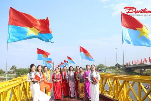 Đông đảo du khách đến Quảng Trị dịp nghỉ lễ Giỗ Tổ Hùng Vương