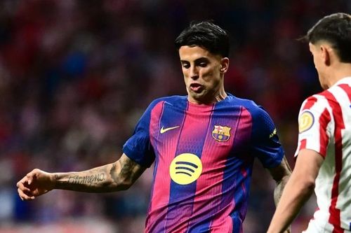 Kỷ lục độc nhất vô nhị của Cancelo