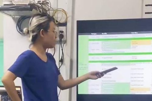 Gia đình TP.HCM bàn đi chơi lễ như 'họp cổ đông'