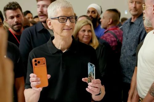 Điều Tim Cook đúng hơn Steve Jobs