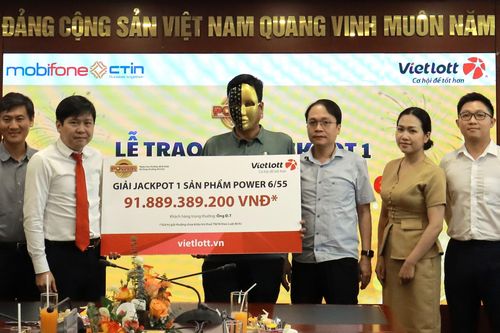 Đang nấu cơm tối thì nhận tin trúng số gần 92 tỷ đồng