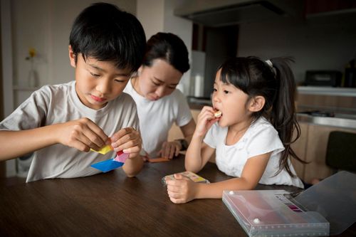 Yếu tố quan trọng quyết định trí thông minh của trẻ