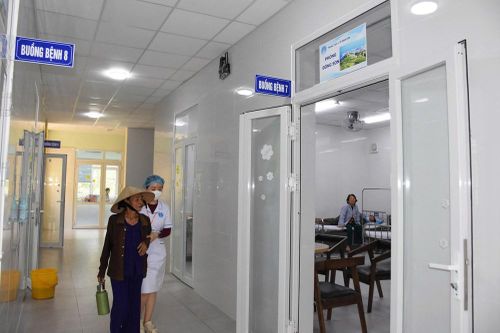 'Gắn tên quê hương vào phòng bệnh' – cách làm mới tạo không gian y tế gần gũi