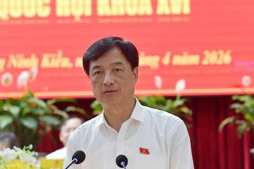 Trưởng Ban Tổ chức Trung ương Nguyễn Duy Ngọc tiếp xúc cử tri TP. Cần Thơ