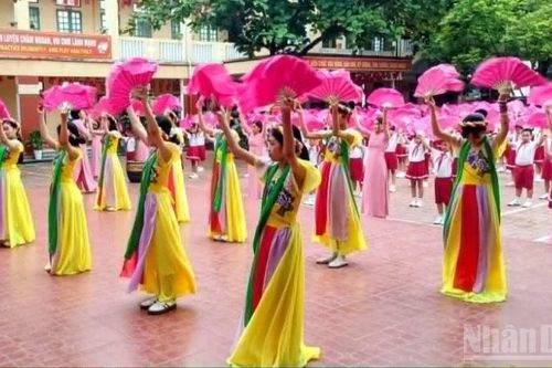 Hưng Yên: Hơn 252 nghìn học sinh cấp tiểu học đồng diễn múa hát sân trường