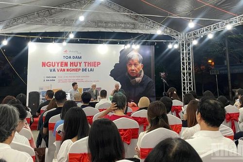 'Rất lâu nữa mới có lại một cá tính văn chương như Nguyễn Huy Thiệp'