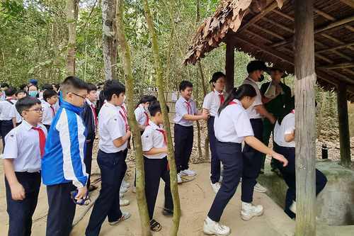 Tri ân và tiếp nối