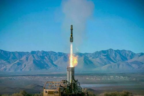 Lockheed Martin thử nghiệm thành công tên lửa JAGM phóng thẳng đứng 90 độ
