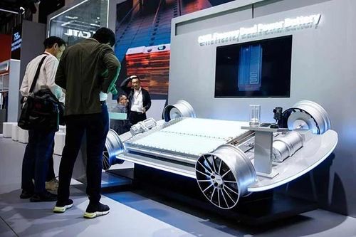 Ngành công nghiệp xe điện 'dậy sóng' với pin chạy 1.000km, dưới 7 phút/sạc