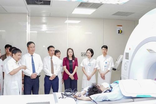 Bệnh viện Trung ương Huế vận hành hệ thống máy cộng hưởng từ thế hệ mới nhất