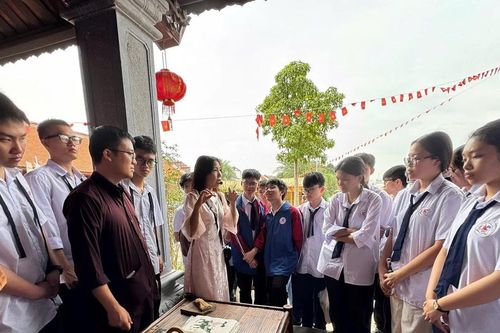 Biến di sản thành 'lớp học mở' cho học sinh Quảng Ninh