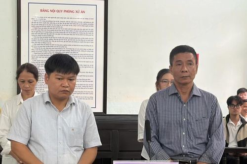Cựu Giám đốc CDC TP. Huế và nhóm thuộc cấp lĩnh án