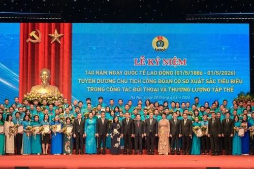 Hai chủ tịch công đoàn cơ sở Petrovietnam được tuyên dương toàn quốc về đối thoại, thương lượng tập thể
