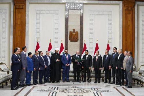 Tổng thống Iraq chỉ định một doanh nhân làm thủ tướng lâm thời