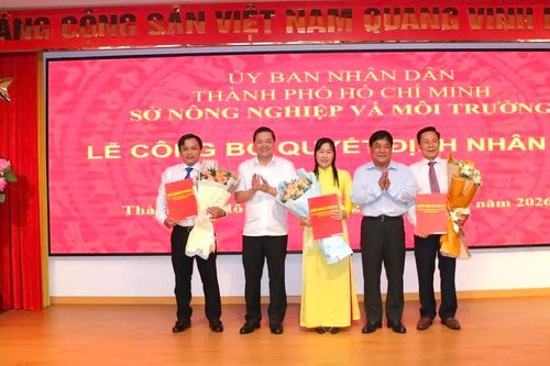 TPHCM: Trao quyết định nhân sự tại các phòng ban thuộc Sở NN-MT