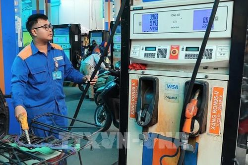 Bộ Công Thương thông báo mới về thời gian điều chỉnh giá xăng dầu