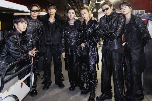 BTS trở lại, kéo doanh số album Kpop tăng mạnh