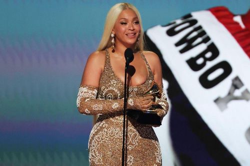 Beyoncé sắp tung album rock tri ân huyền thoại Prince?